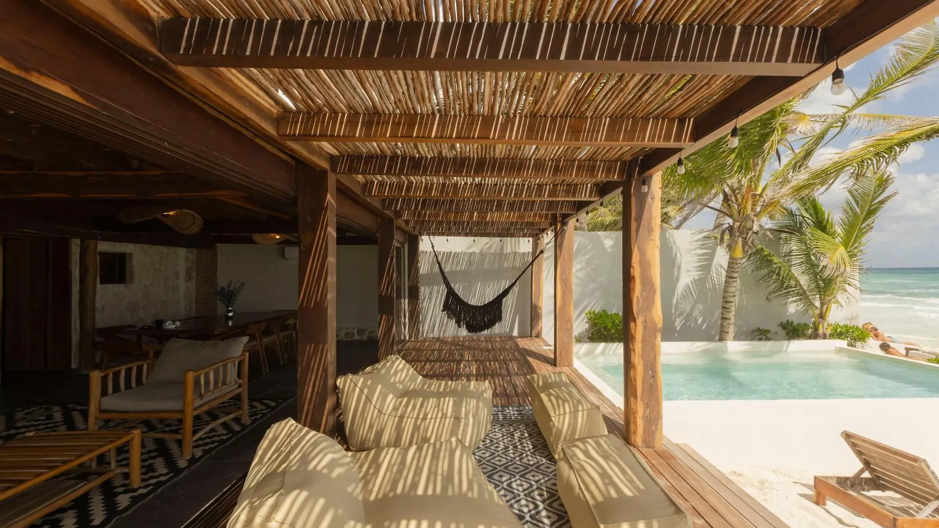 Casa Aakbal - Luxury Beach Front Villa Tulum