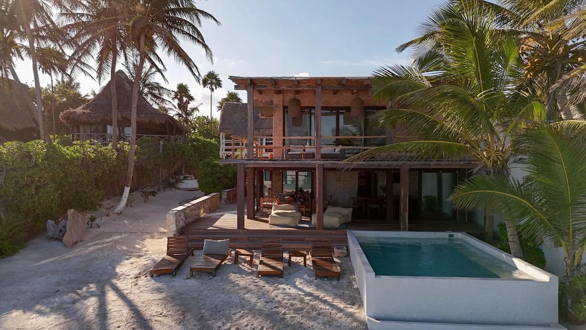 Casa Aakbal - Luxury Beach Front Villa Tulum Mexico
